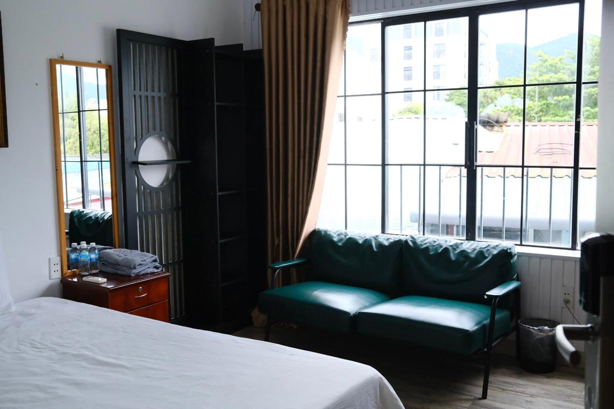 Con Son Island Hotel Chi Khu Co Ong Exterior photo